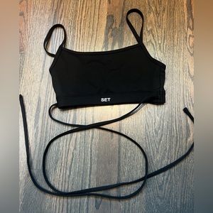Set Active staple sportbody sports bra size small (NEVER WORN)